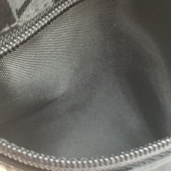 CLAUDIO VALENTINO PARIS Convertable Black Shoulder Satin bag-backpack - Picture 8 of 9